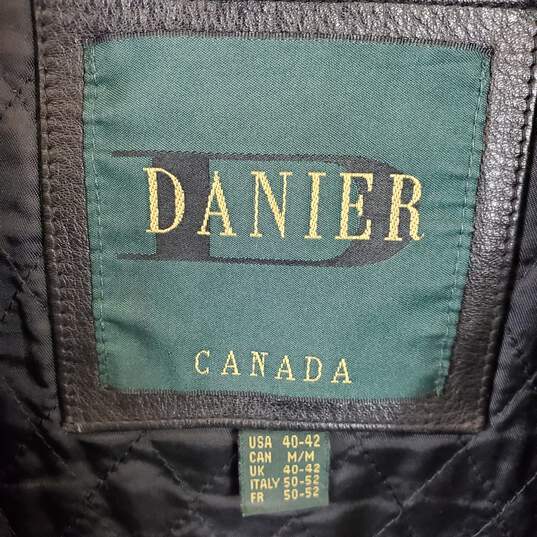 Danier Men Black Leather Trench Coat Sz 40 image number 3