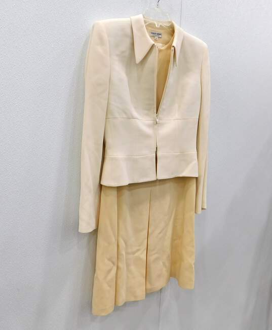 Giorgio Armani Le Collezioni Cream Zipped Long Sleeve Jacket with Sleeveless Cream Sheath Dress Women's Suit Set Size 8 with COA image number 3