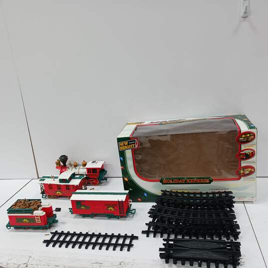 New Bright Holiday Express Train Set IOB image number 1