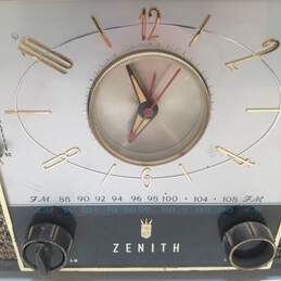 Zenith Tube Radio Model F-728 alternative image