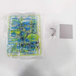 Stem Experiment Kit-Gravity Bugs Free Climbing Microbot alternative image
