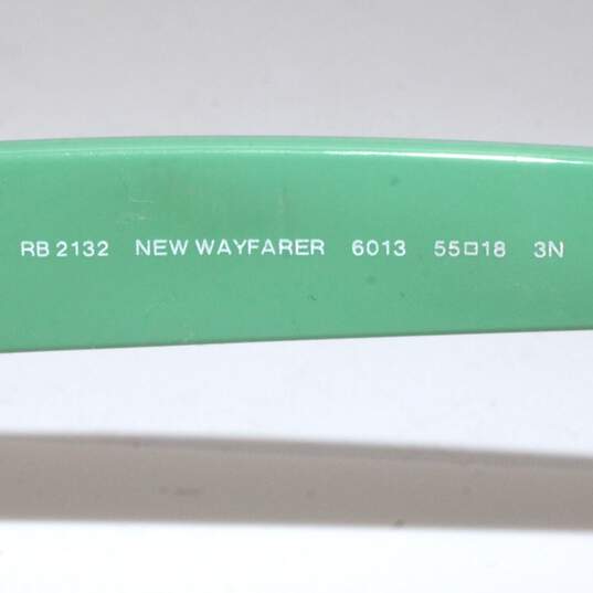 Ray-Ban RB 2132 New Wayfarer Sunglasses image number 4