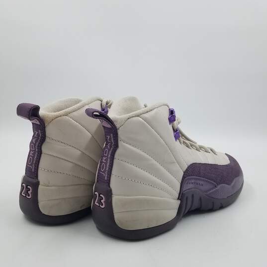 Air Jordan 12 Retro Sneaker Youth Sz.4.5Y Sand/Purple image number 4