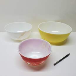 VTG. x3 Pyrex Lot Distressed Nested Multi-Color Mixing Bowls