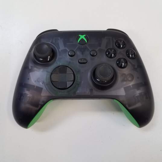 Special Edition 20th Anniversary Microsoft Xbox Series X / S Controller image number 1