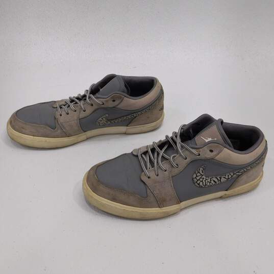 Jordan Retro V.1 Cool Grey Men's Shoes Size 8.5 image number 2