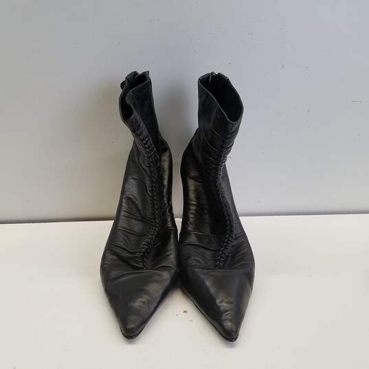 Alexandre Birman Black Leather Pleated Back Zip Ankle Heel Boots Shoes Size 37.5 B image number 6