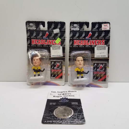 Hockey Collectibles Large Bundle image number 4