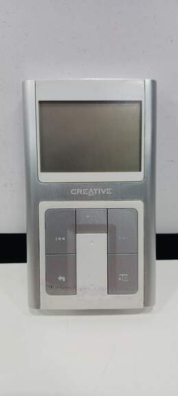 Pair of Creative Zen MP3 Players w/Travel Case alternative image