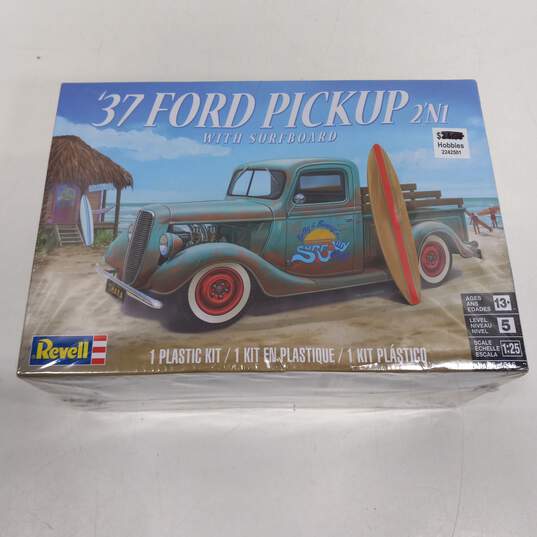 Revell '37 Ford Pickup 1:25 Plastic Model Kit NIB image number 1
