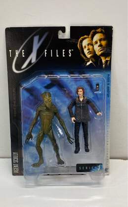 1998 McFarlane Toys The X Files Series 1 Agent Scully Action Figure Set
