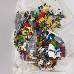 5 lbs. Bundle of Assorted legoBuilding Bricks