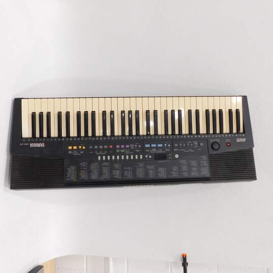 VNTG Yamaha Brand PSR-210 Model Electronic Keyboard/Piano w/ Power Adapter image number 1