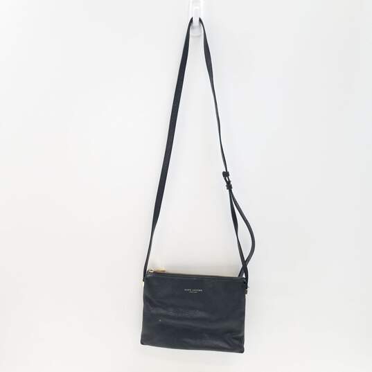 Marc Jacobs Pebble Leather Small Crossbody Bag Black image number 2