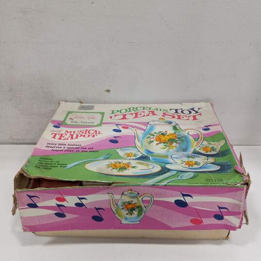 Vintage Sears Porcelain Toy Tea Set W/Box image number 2