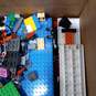 8.9LB Bulk Lot of LEGO Assorted Bricks & Pieces image number 3