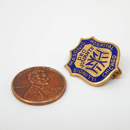 VTG 10K Gold Chicago Illinois Masonic Hospital Enamel Shield Brooch 3.6g image number 2