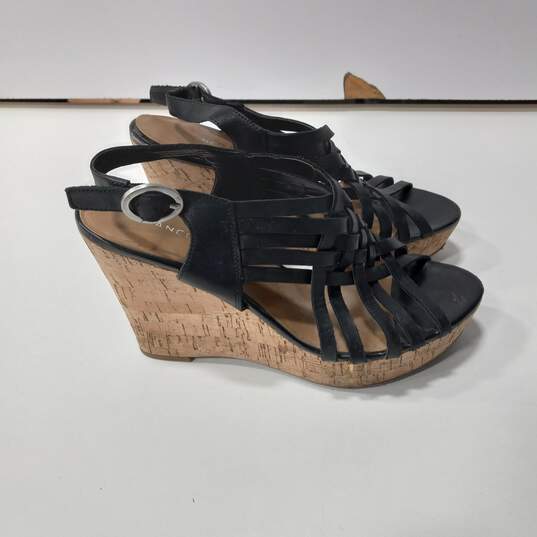 Franco Sarto Women's Black Leather Wedge Sandals Size 7.5M image number 4