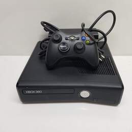 Microsoft Xbox 360 S 250GB Console Bundle with Games & Controller #2 alternative image