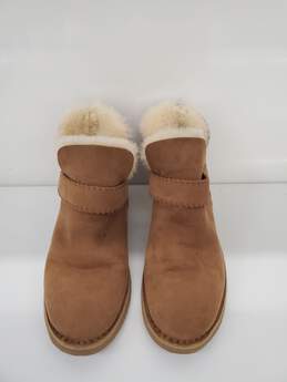 Ugg Women's Mckay Boots Size-8 used