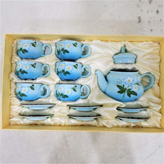 Vintage Da Hou Taiwon 13 Piece Flower Tea Set IOB image number 3