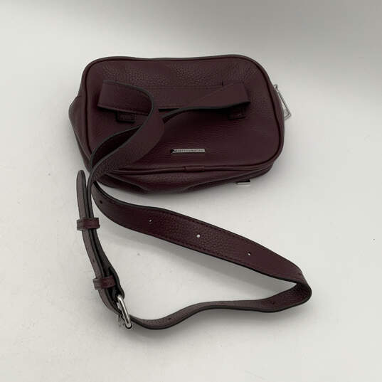 Womens Red Leather Adjustable Strap Outer Pockets Zipper Classic Belt Bag image number 1