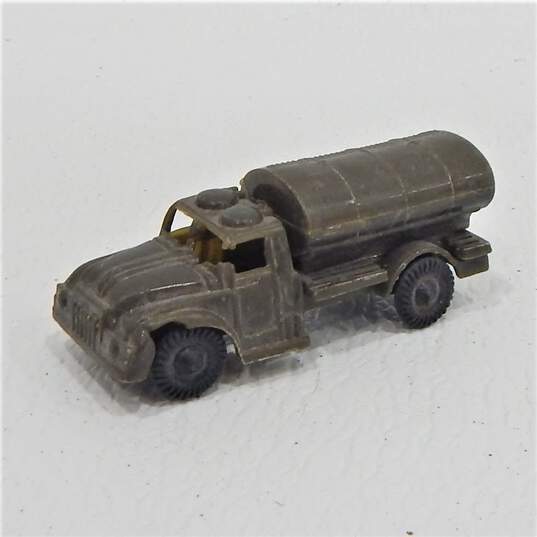 Lot of 4 Vintage  Army Vehicles Plastics image number 9