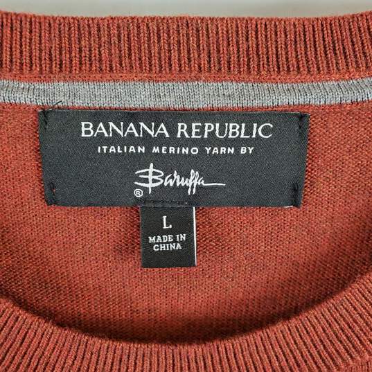 Banana Republic Men Red Sweatshirt L image number 3
