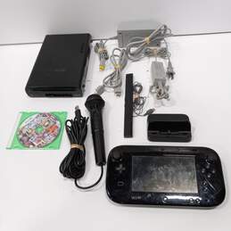Nintendo Wii U 32GB Console with Gamepad & Other Accessories