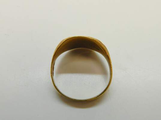 VNTG 14K Yellow Gold Engraved Signet Ring 5.2g image number 3