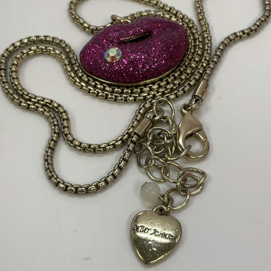 Designer Betsey Johnson Gold-Tone Hot Pink Glitter Lips Pendant Necklace image number 4