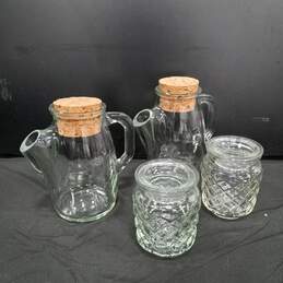 Bundle of 4 Glass Containers With Lids/Corks alternative image