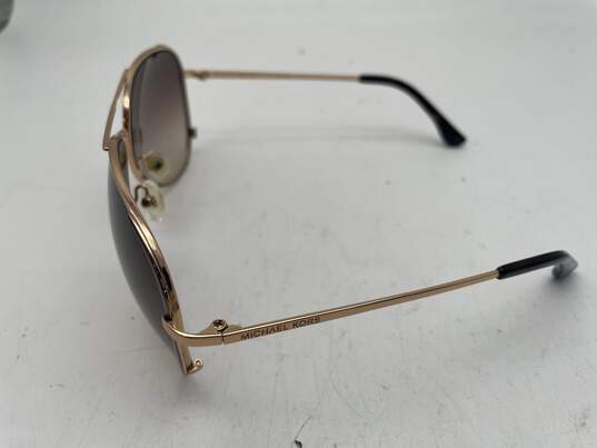 Mens Gold Polished Frame UV Protection Brown Lens Aviator Sunglasses image number 2