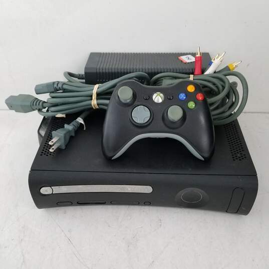 Xbox 360 Fat 120GB Console Bundle Controller & Games #3 image number 2