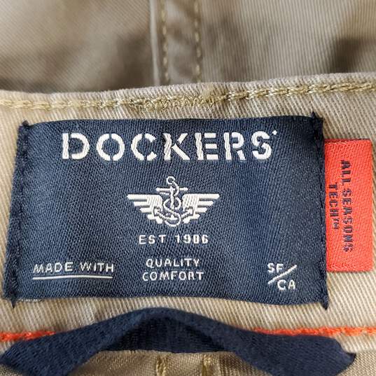 Dockers Men Khaki Jeans Sz 40X30 NWT image number 3