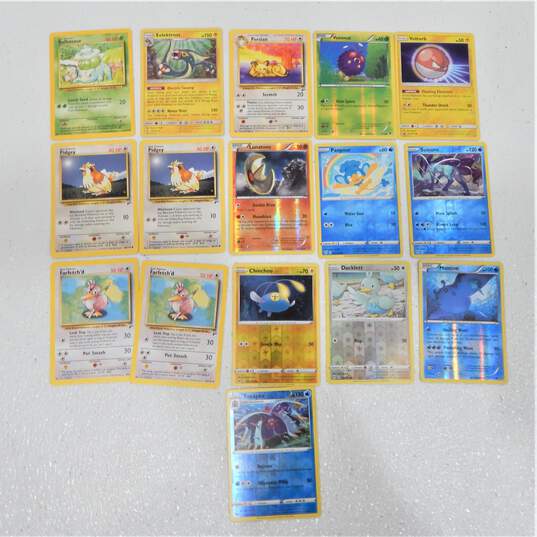 Pokémon TCG Huge Collection Lot of 100+ Cards with Vintage and Holofoils image number 2