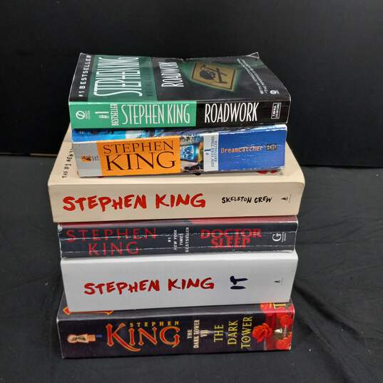 6pc Bundle of Assorted Paperback Stephen King Novels image number 1