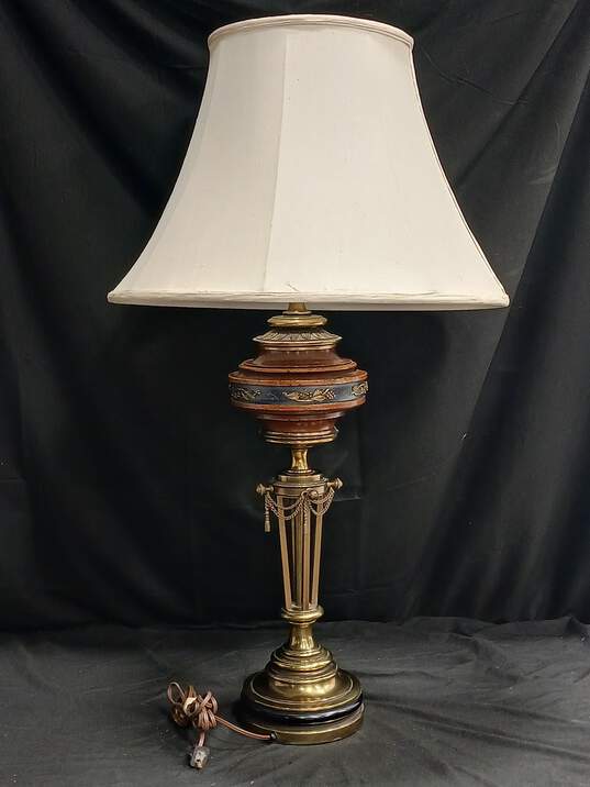 Large Vintage Lamp image number 1
