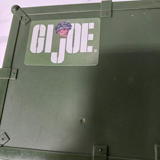 Vintage G.I. Joe Case w/ Assorted Accessories image number 4