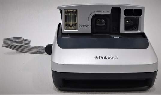 Polaroid One600 Folding Instant Camera Silver image number 1