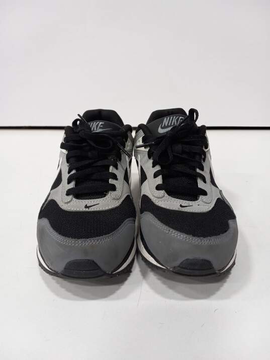Nike Air Max Correlate Sneakers Men's Size 8.5 image number 2