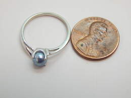 14K White Gold Dyed Blue Pearl Bypass Ring 1.8g alternative image