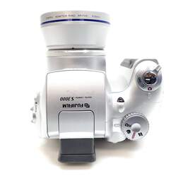 Fujifilm S3000 | 3.2MP Digital Camera alternative image