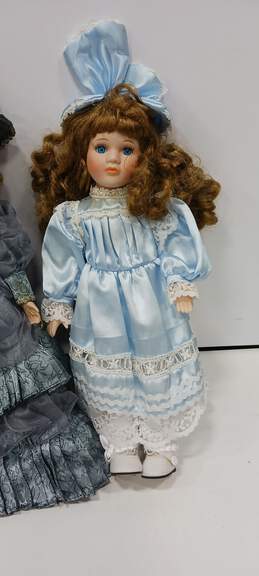 Vintage Bundle of 3 Assorted Porcelain Dolls alternative image