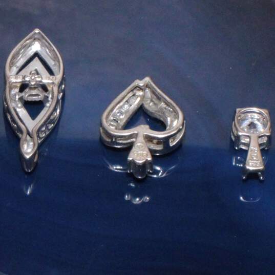 Assortment of 3 Sterling Silver Pendants - 5.1g image number 3