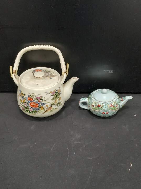 Japanese Teapots w/Lids 4pc Lot image number 1
