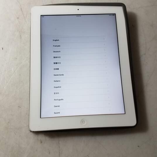 Apple iPad 2 (Wi-Fi Only) Model A1395 storage 32GB image number 2