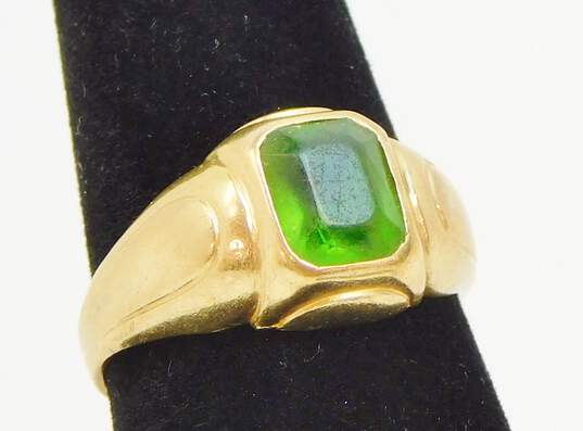 Vintage 10K Yellow Gold Peridot Color Glass Ring 2.3g image number 2