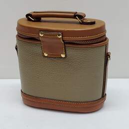 Dooney Bourke Pubble Leather Case alternative image