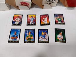 13lbs Lot of Assorted Vintage Baseball Trading Cards alternative image